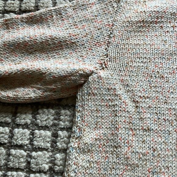 Men’s Handknit Cotton Sweater - Picture 6 of 9